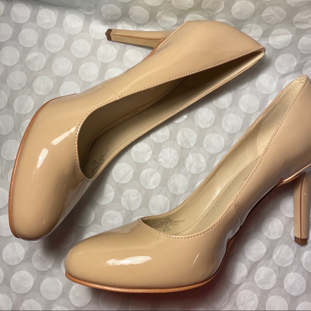 Marc Fisher Nude Heels